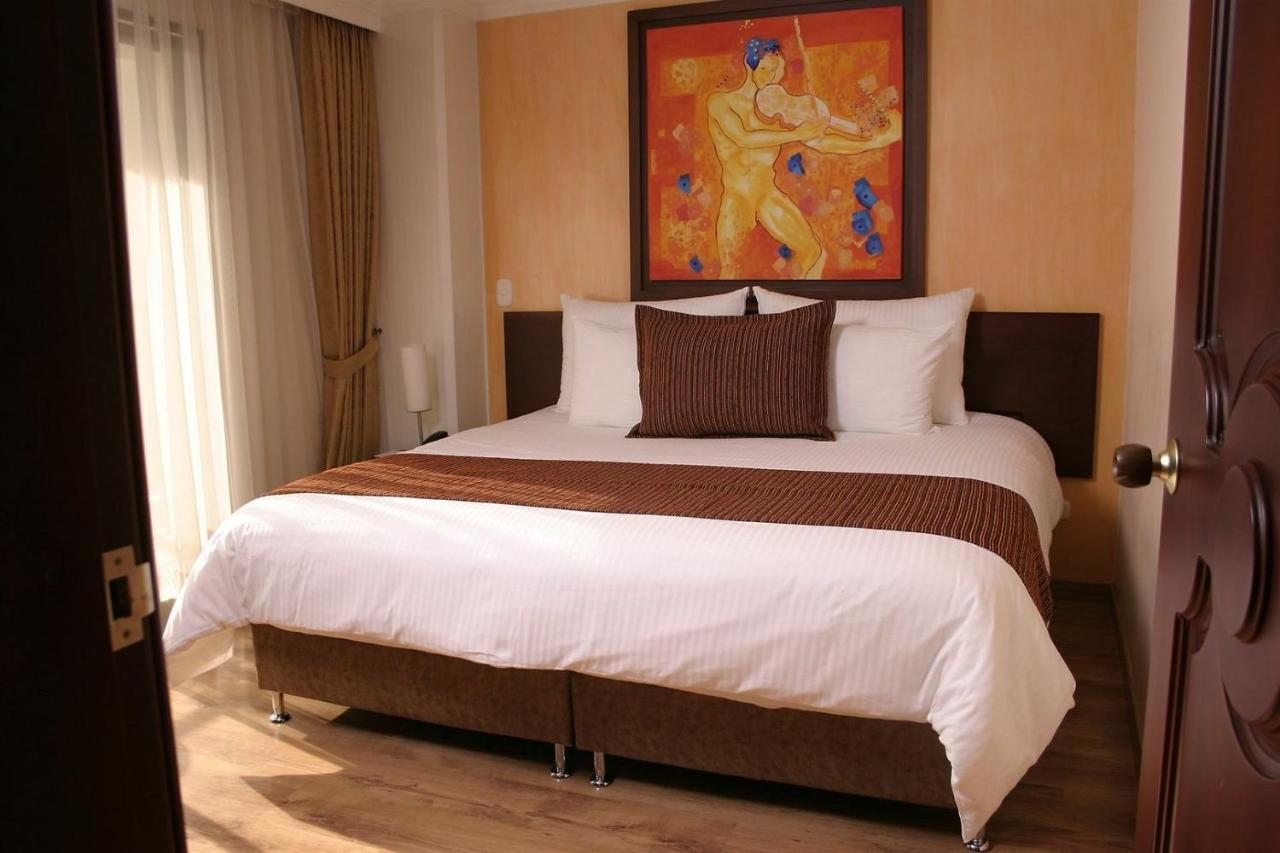 Hotel Luxor Pereira Kültér fotó
