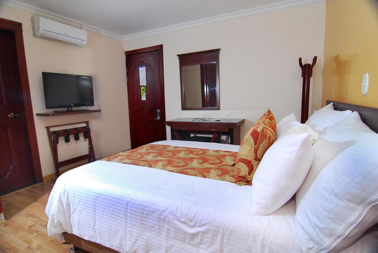 Hotel Luxor Pereira Kültér fotó