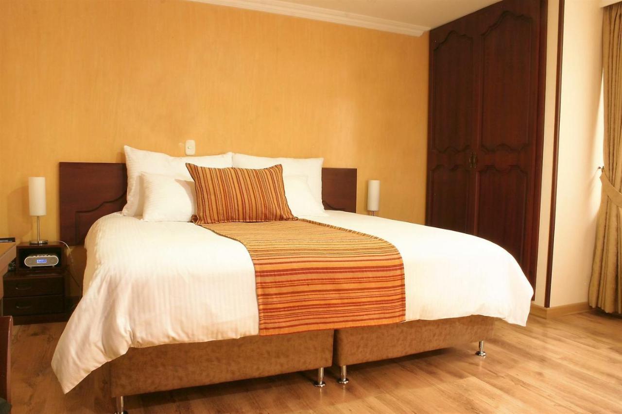 Hotel Luxor Pereira Kültér fotó
