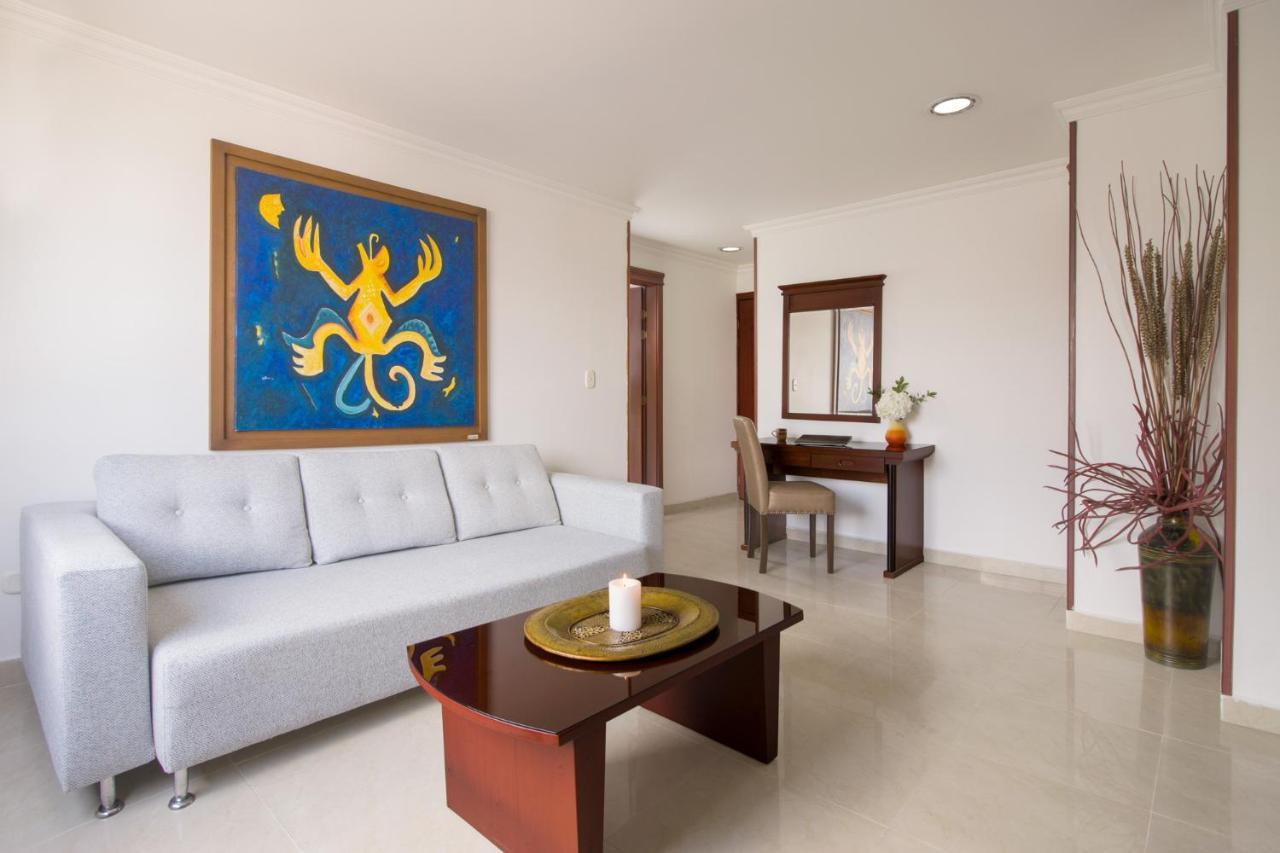 Hotel Luxor Pereira Kültér fotó
