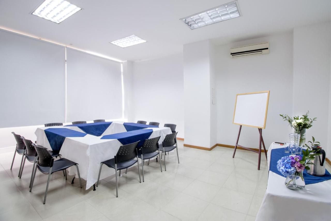 Hotel Luxor Pereira Kültér fotó