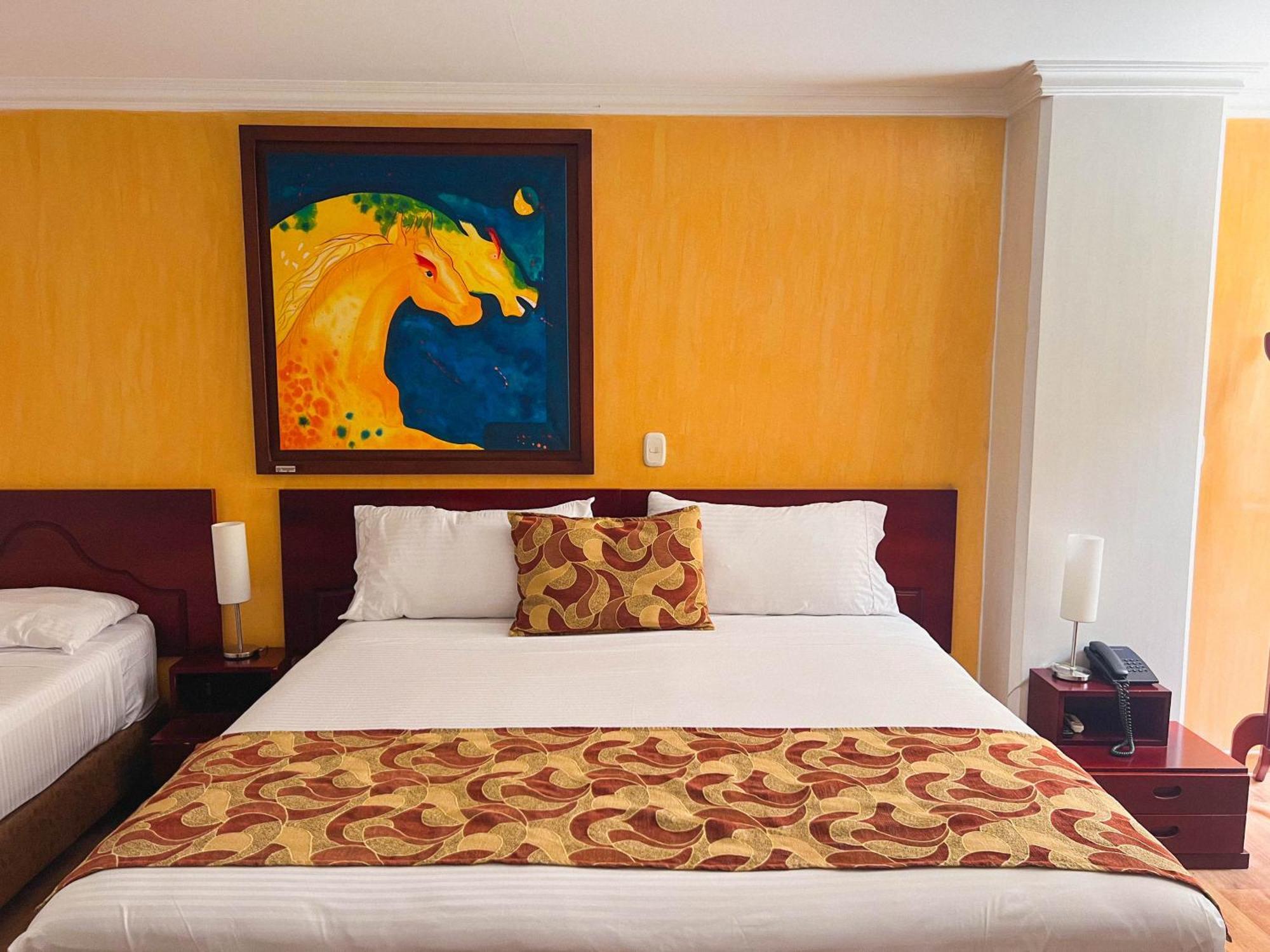 Hotel Luxor Pereira Kültér fotó