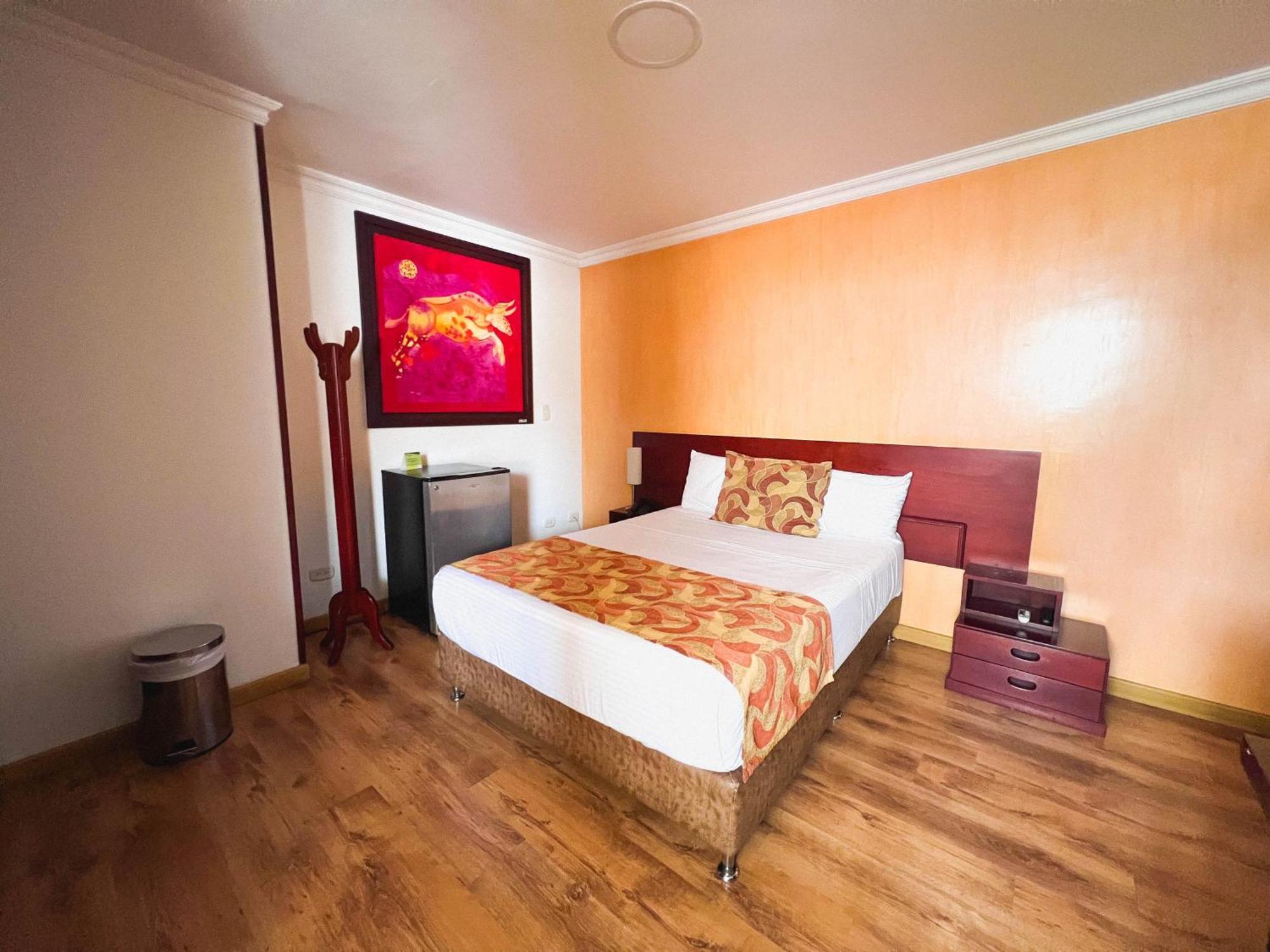 Hotel Luxor Pereira Kültér fotó